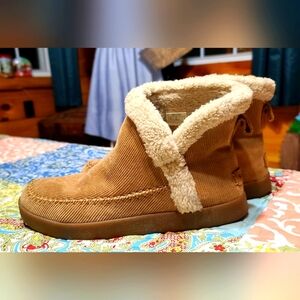 Womens Sanuk Corduroy Shearling Booties, Size 8.5 US